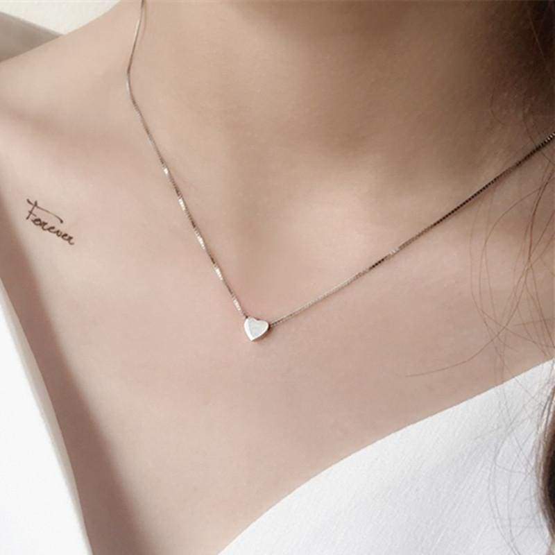 Minimalistic Heart Necklace - Chain Necklaces